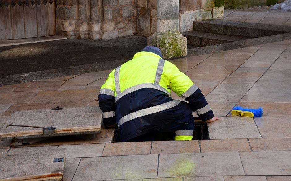 débouchage tuyau Paris 7